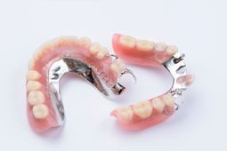 Removable,Metal,Partial,Denture,On,White,Background